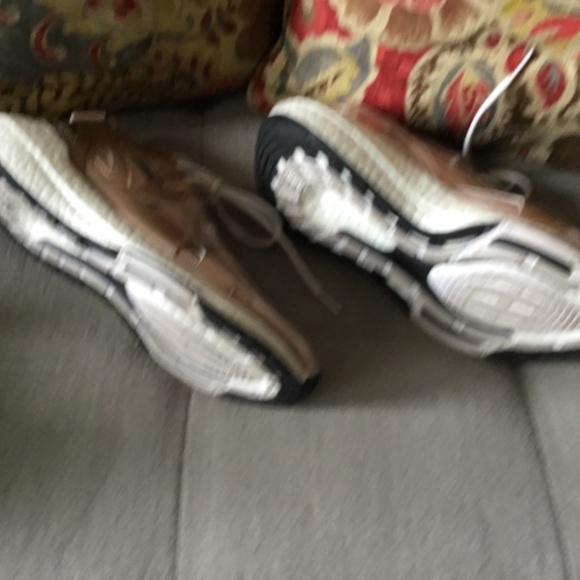 Stella McCartney UltraBoost 22.  Rose Gold.  US Size 9. - Picture 2 of 5